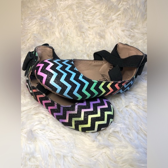 Monkey Feet Multicolor Chevron Kids Slippers with Bow NWOT 18-24M - Picture 13 of 16